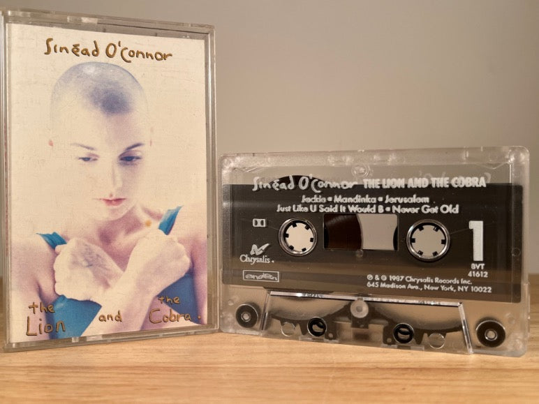 SINÉAD O'CONNOR - the lion and the cobra - CASSETTE TAPE