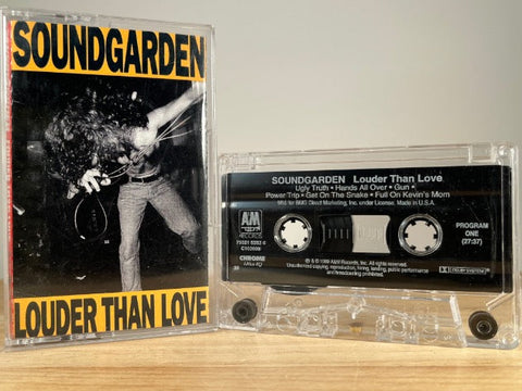 SOUNDGARDEN - louder than love - CASSETTE TAPE