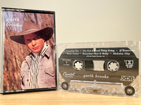 GARTH BROOKS - Garth Brooks - CASSETTE TAPE