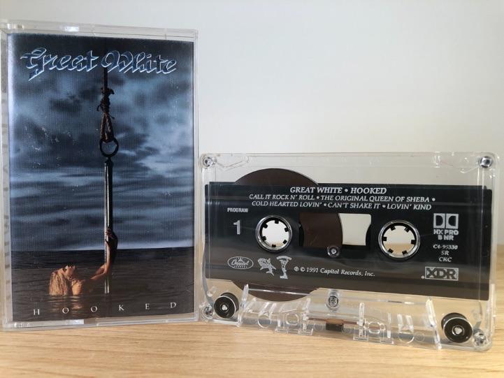 GREAT WHITE - hooked - CASSETTE TAPE