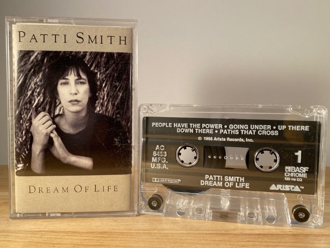 PATTI SMITH - dream of life - CASSETTE TAPE